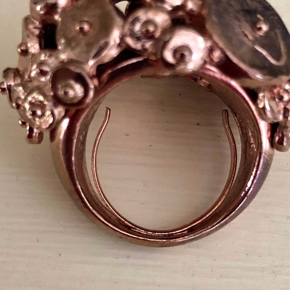 Oscar De La Renta Rose Gold Colored Statement Ring - Picture 3 of 8
